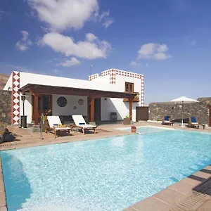 https://casa-rural-hero.in-canary-islands.com