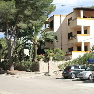 https://apartamentos-los-pinos.balearic-islands.net