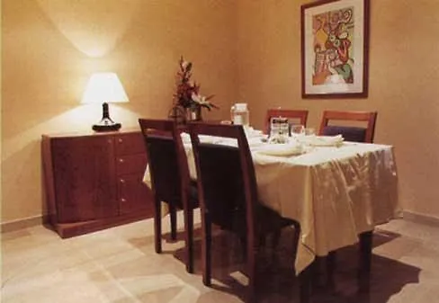 Aparthotel Napols - Abapart Барселона 2*,