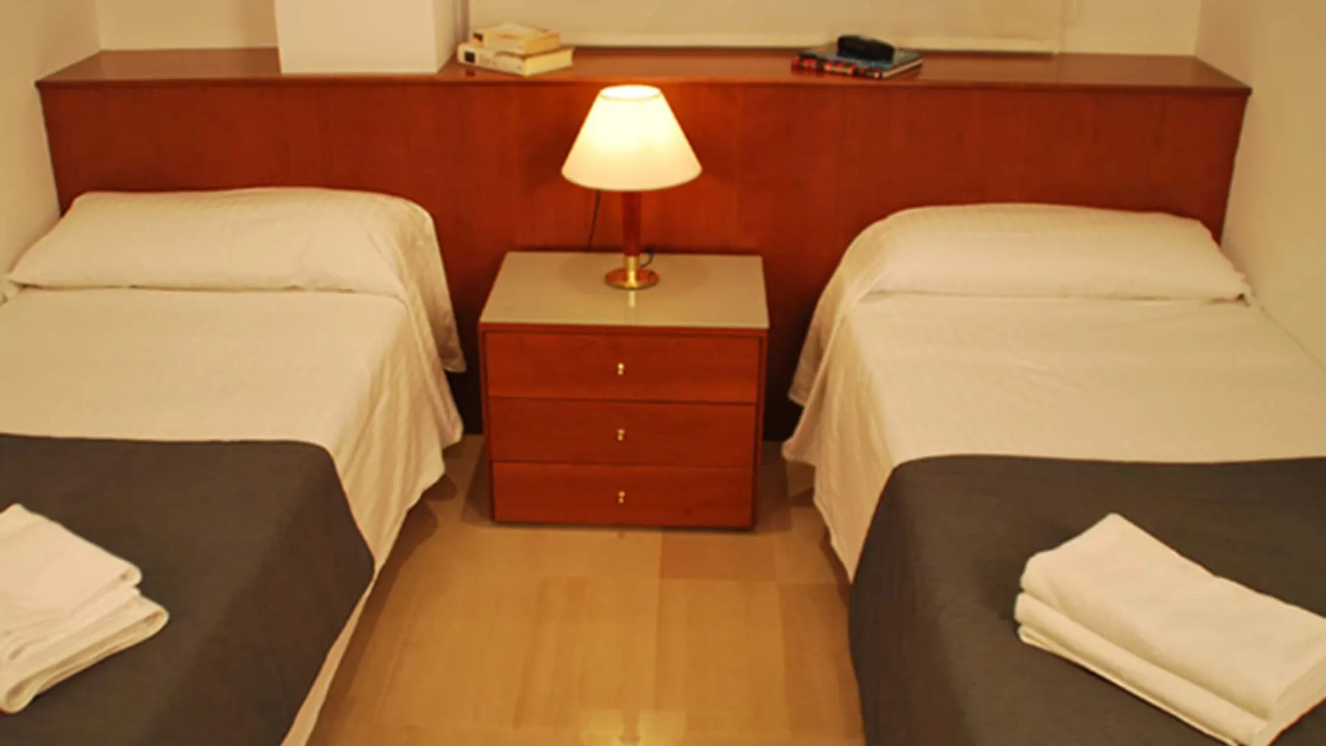 Aparthotel Napols - Abapart Βαρκελώνη